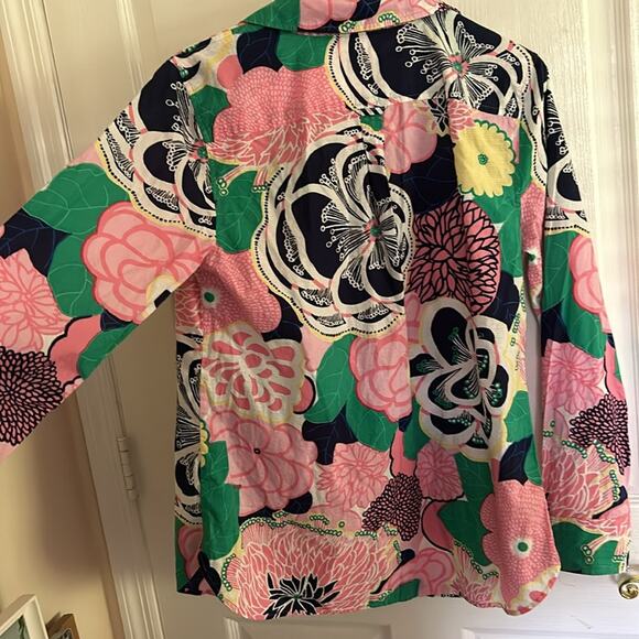 Talbots women’s size Medium long sleeve blouse. 36” chest, 40” hip, - Picture 7 of 8